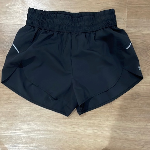 all in motion Pants - ALL IN MOTION  • Women’s Athletic Black Running Shorts Reflective Detail Sz M